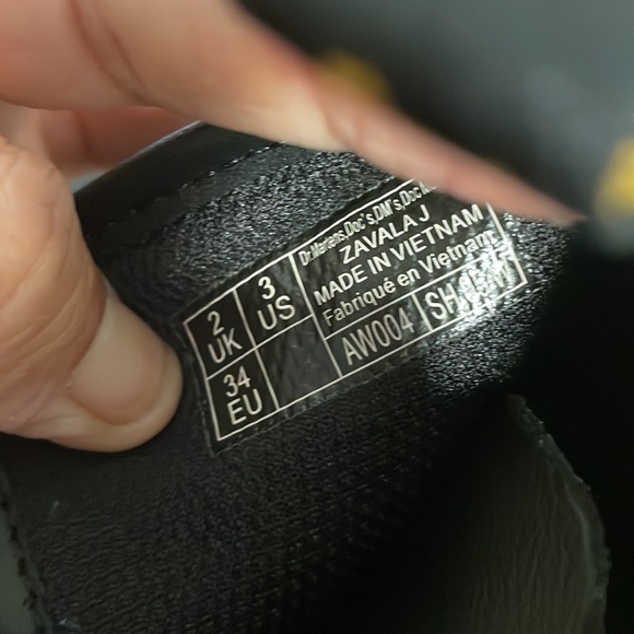 Dr. Martens with soles bouncing shoes size 3 - Picture 7 of 9